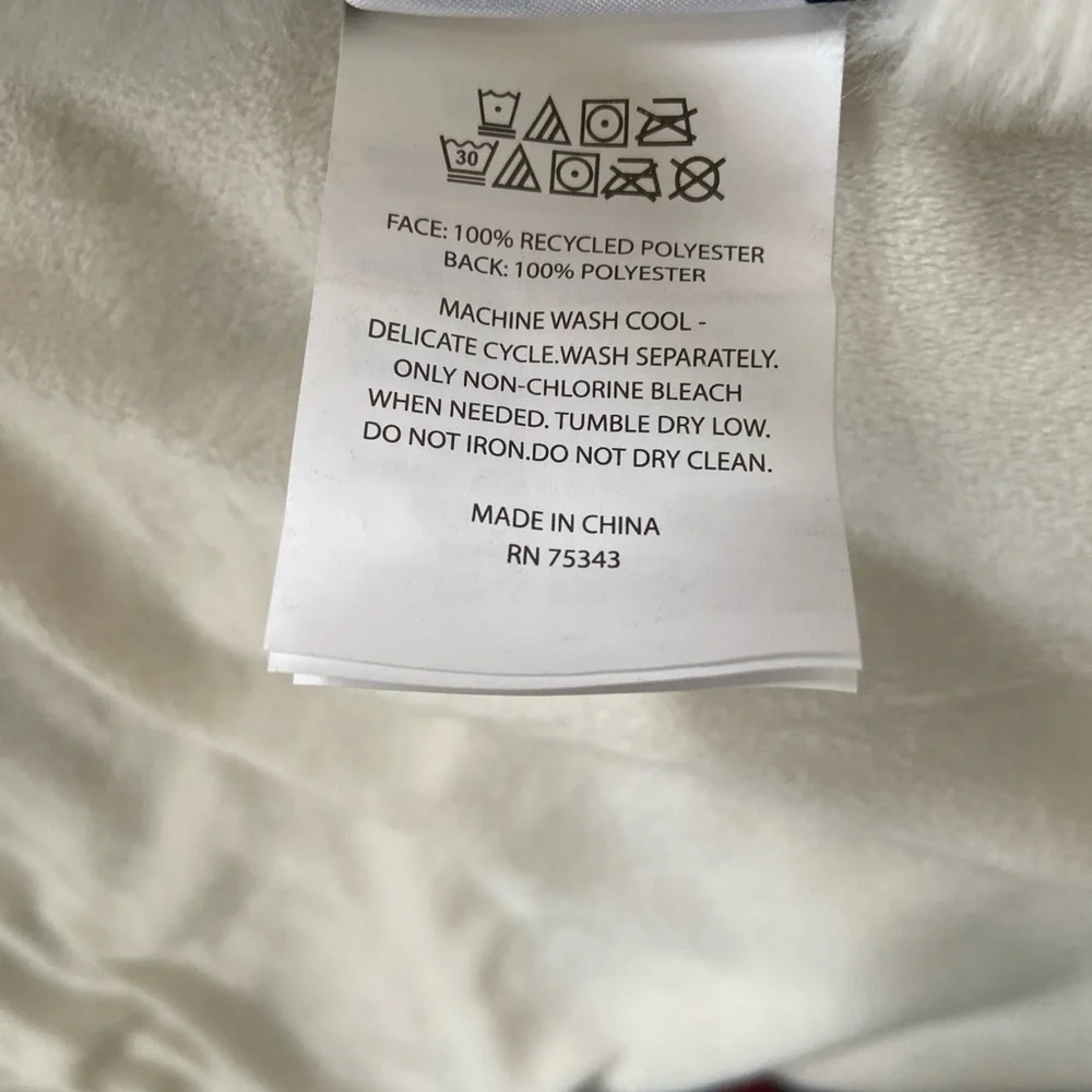 Rachel Zoe Heart Patterned Throw Blanket